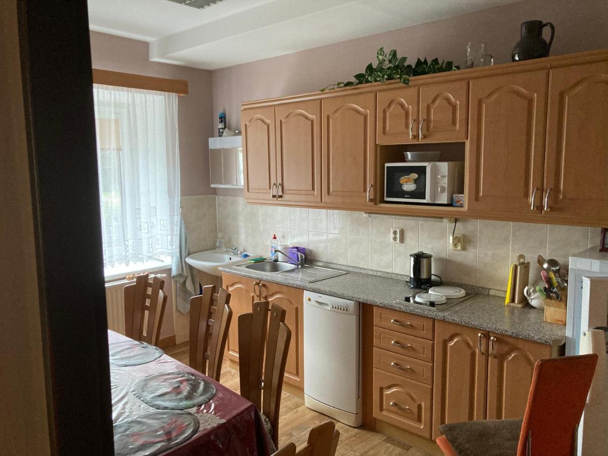 Meclov Apartment Bagian luar foto